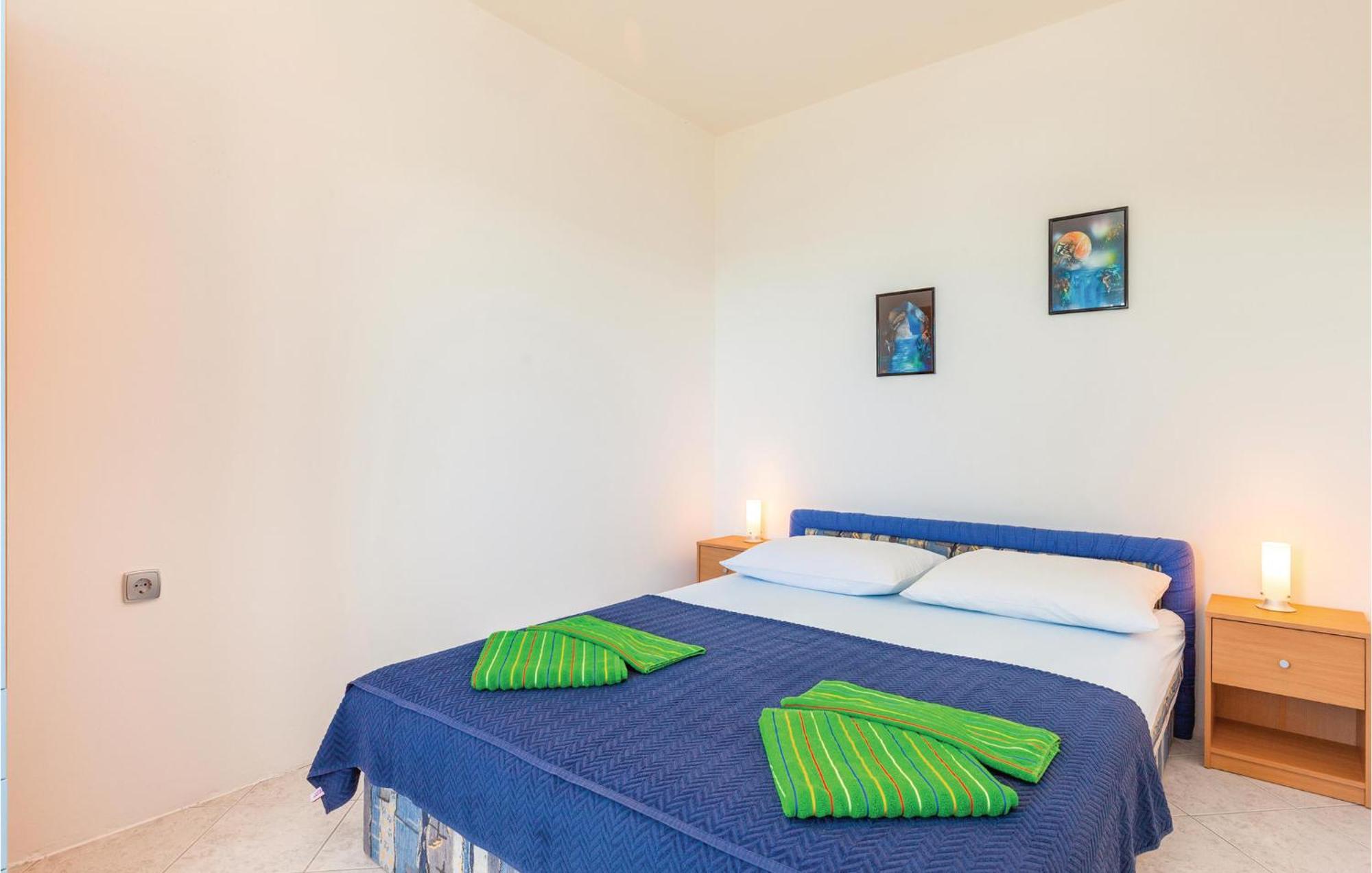 Apartma Beautiful Apartment In Crikvenica With Kitchen