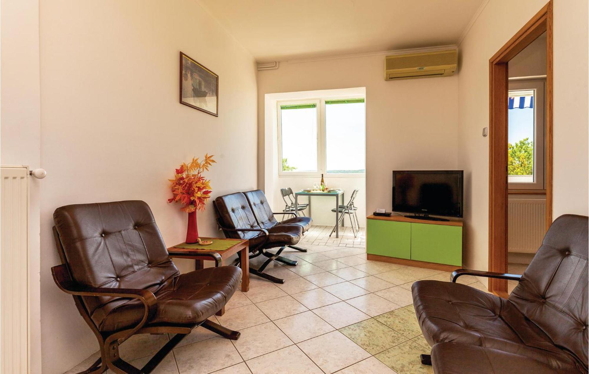Apartment Beautiful Apartment In Crikvenica With Kitchen Crikvenica